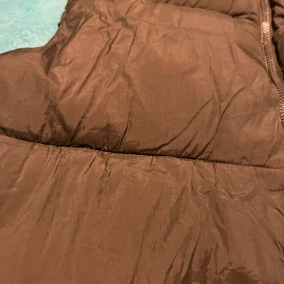 Army Green Puffer Vest - Picture 2 of 6